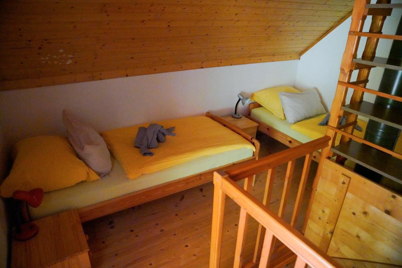 בובק Holiday House Zeleni Gaj מראה חיצוני תמונה